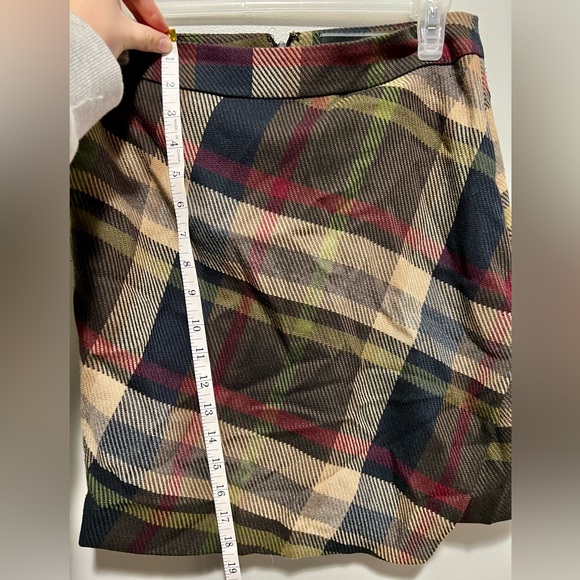 Le Chateau Skirt - Picture 4 of 5